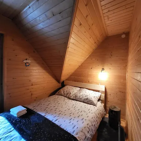 Nyaraló W Zaczarowanym Lesie *